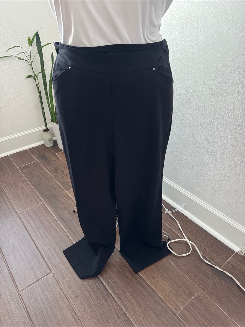 Roz & Ali Black Wide-Leg Pull-On Dress Pants